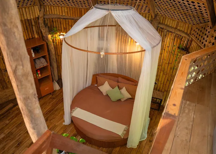 Treehouse De Valentine Lodge Balamban