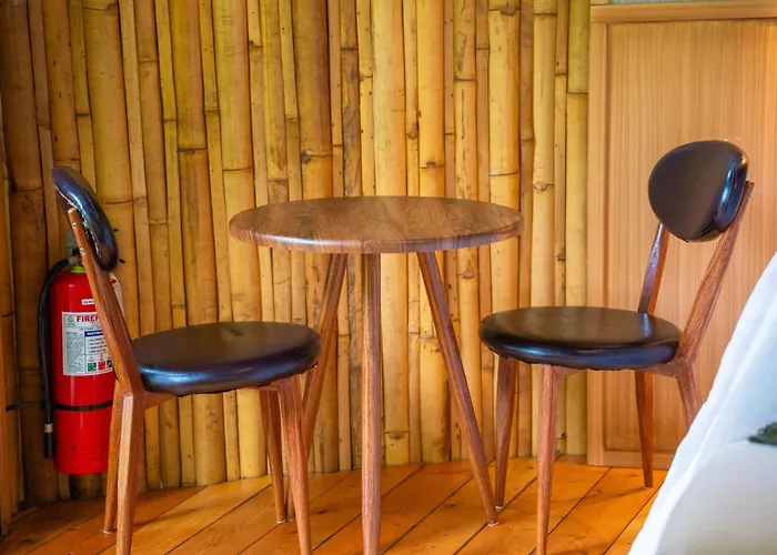 Treehouse De Valentine Lodge Balamban